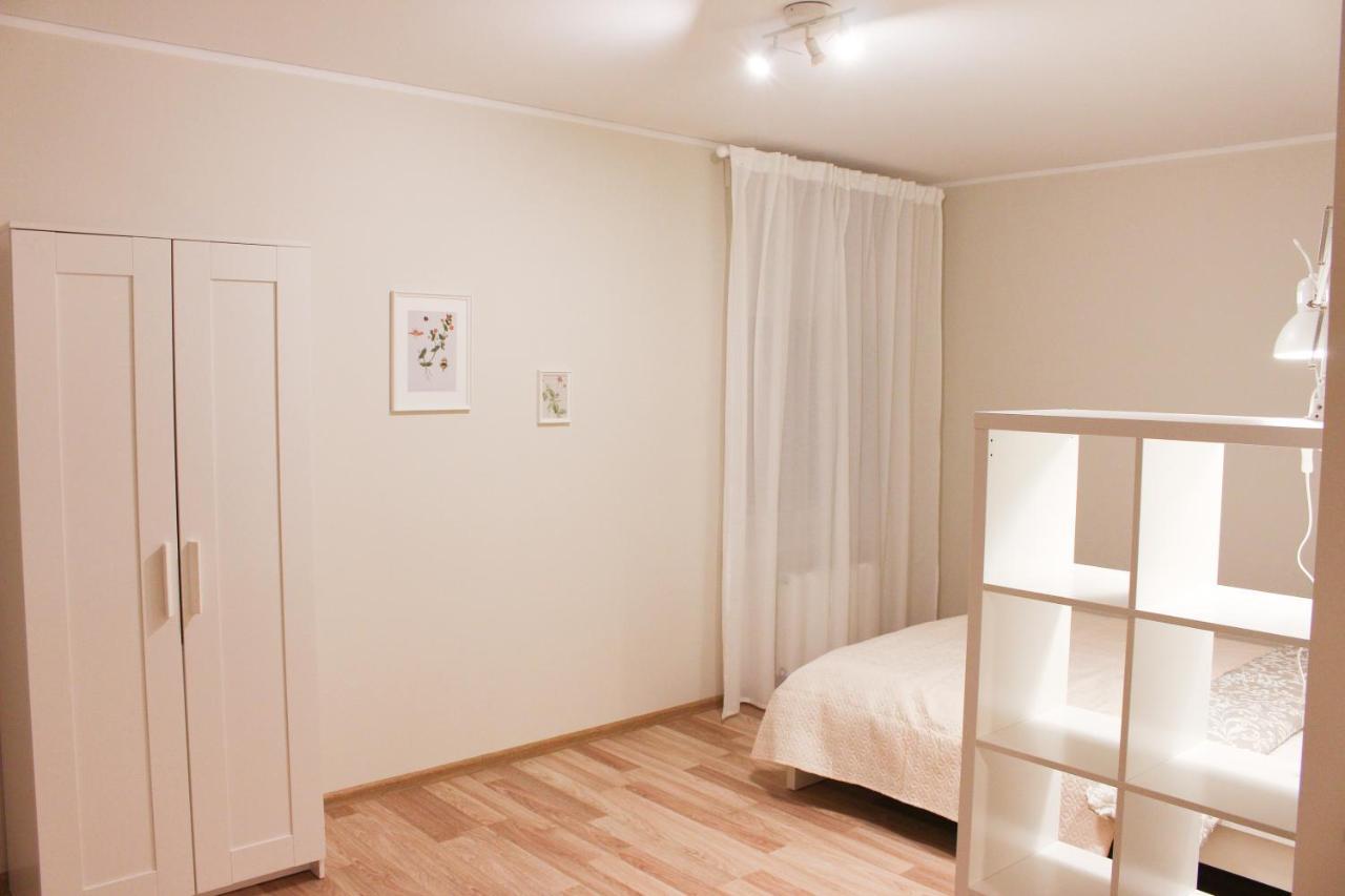 Bright Spacious Apartment In Riga With Free Parking Exterior foto