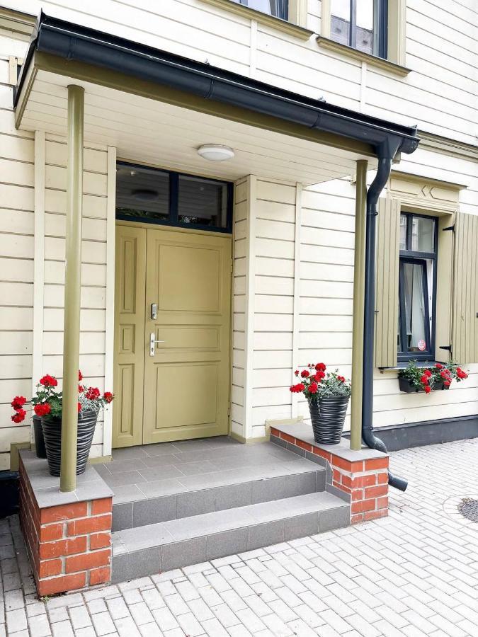 Bright Spacious Apartment In Riga With Free Parking Exterior foto